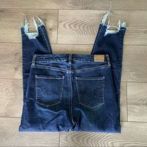 American Eagle curvy high rise jegging crop chewed hem sz 10